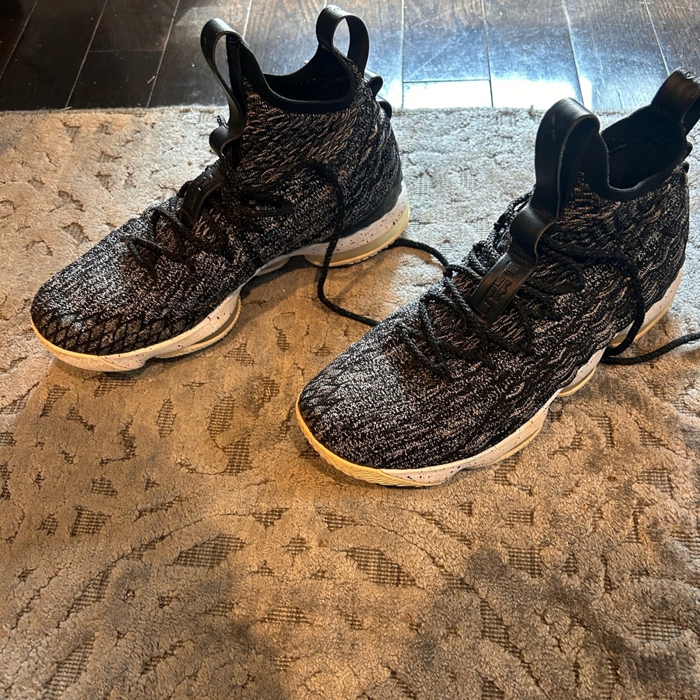 Size 9.5 - Nike LeBron 15 EP Ashes